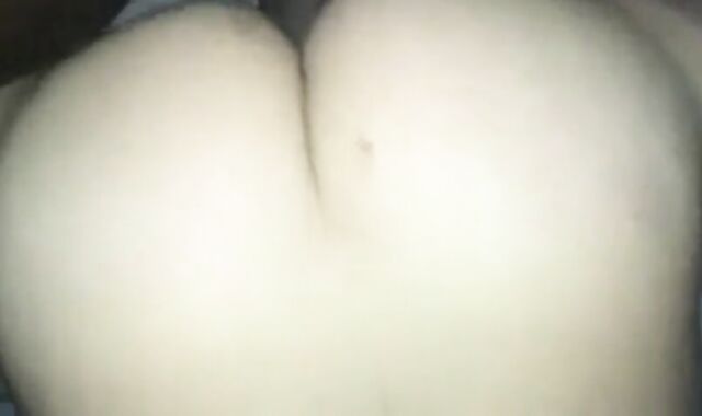 Big Bareback Cumming on Fat Ass 2
