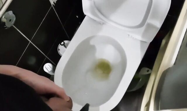 Amateur's Painful Anal Sex with Toy on Sofa 3