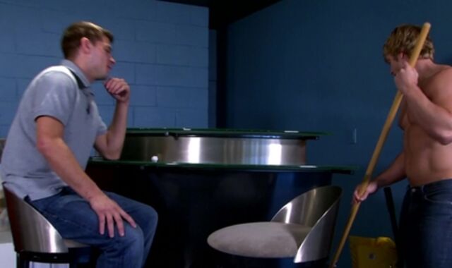 Next Door Pals:voyeur Stranded in Wicked Gusto