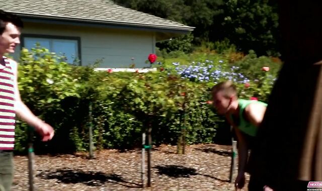 Next Door Lad:spycam Barebacking Around the Garden