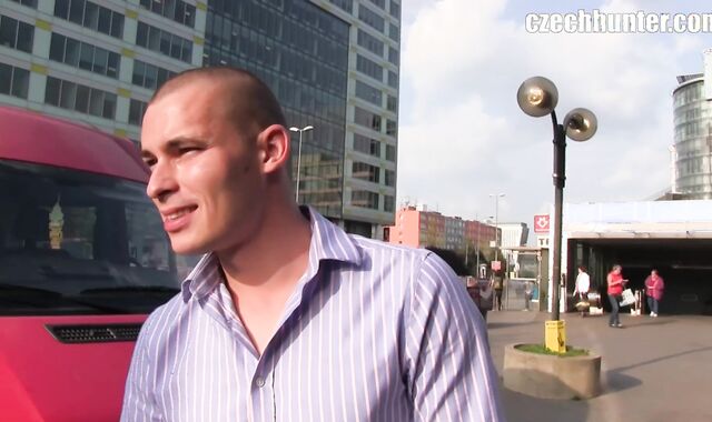 Czech Hunter:voyeur The Price of a Salami at Prague's Verge