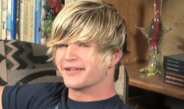 dirtyboysociety:voyeur Letting out Their Messy Secrets