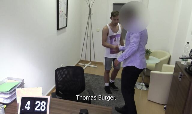 Messy Scout:voyeur Broken but Not Bashed;voyeur The Return