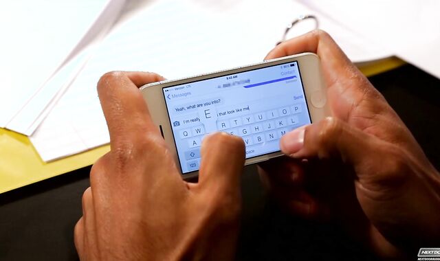 Next Door Mates:voyeur Lusty Lunchtime Craving