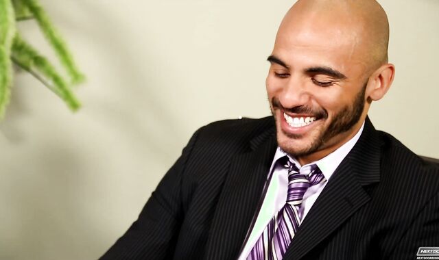 Next Door Mates:voyeur Lusty Lunchtime Craving