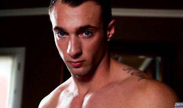 Next Door Masculine:voyeur Staying Fit:spycam Ryan's Gym Rat Secret