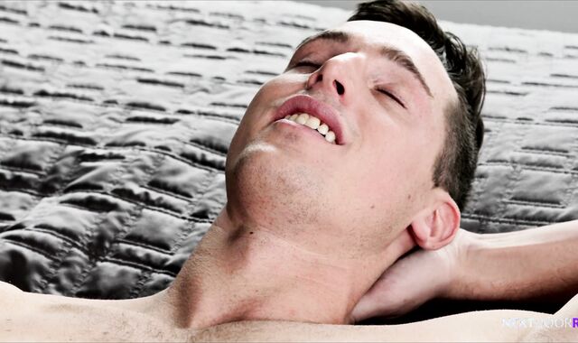 Next Door Humid:spycam Ash-blonde and Dark haired:voyeur A Filthy Blend