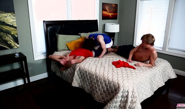 Next Door Twunk:voyeur Rex's Crooked Rubdown Demand