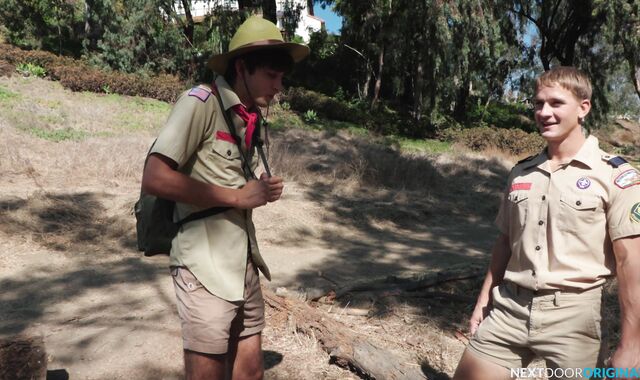 Next Door Originals:voyeur Black-haired Elliot's Dark Dreams