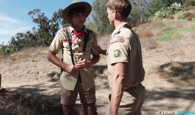 Next Door Originals:voyeur Black-haired Elliot's Dark Dreams