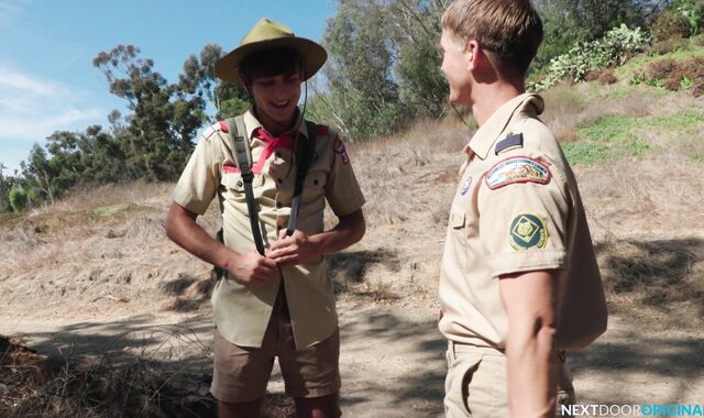 Next Door Originals:voyeur Black-haired Elliot's Dark Dreams