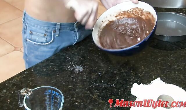 Mason Wyler:voyeur Chocolate Interchanging Takes a Sloppy Turn