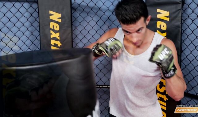 Next Door Masculine:spycam Sicilian Pleasure Flashes No Grace