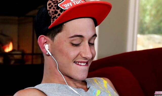 Next Door Twunk:voyeur Undercover Poolside Lust