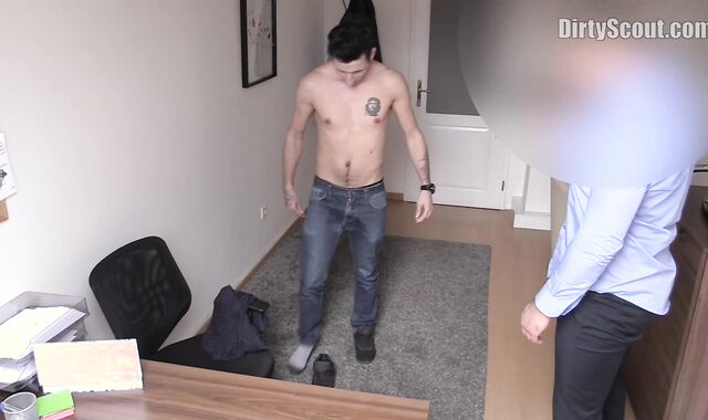 Muddy Scout:spycam Heartbroken Dude Gets His Explicit Opportunity