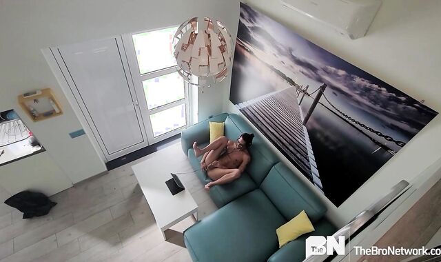 AmateurGayPOV:spycam Attempting My Cuzn's Cock-squeezing Lil Donk