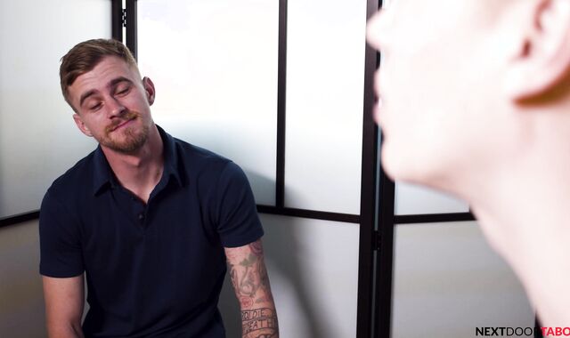 Next Door Taboo:spycam Tannor Reed's Taut Endgame with Ryan Jordan