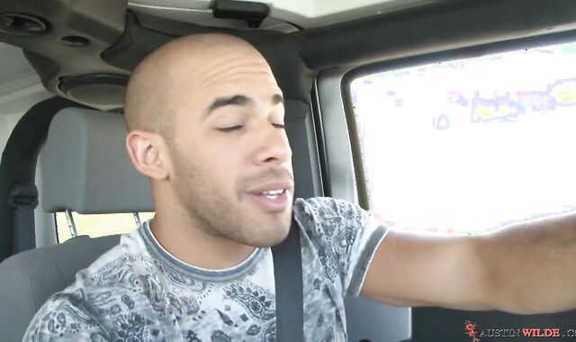 Austin Wilde:voyeur Jacking Austin Wilde's Bulky Exterior