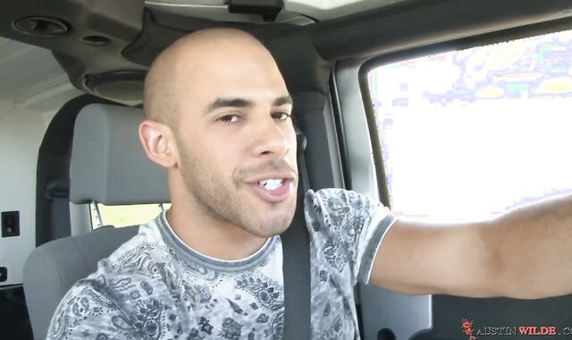 Austin Wilde:voyeur Jacking Austin Wilde's Bulky Exterior