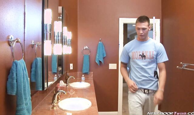 Next Door Lad:spycam A Glimpse Into Spunky Enjoyments