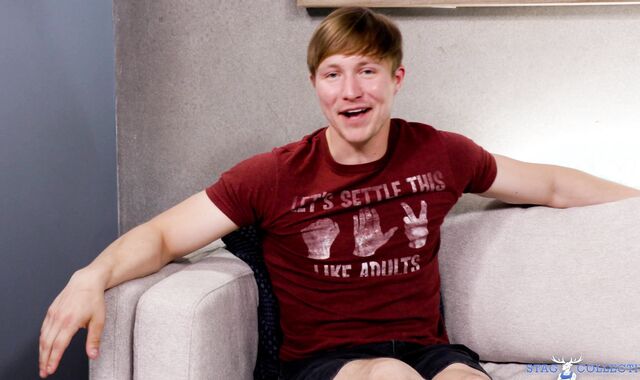 Stag Shared:spycam Maksim's rock hard pink cigar for all