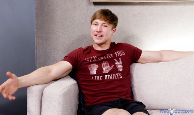 Stag Shared:spycam Maksim's rock hard pink cigar for all