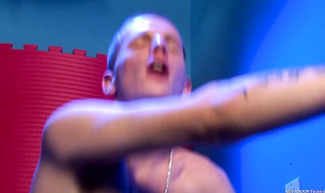 Next Door Youngster:voyeur The Stalls That Made Us Renowned