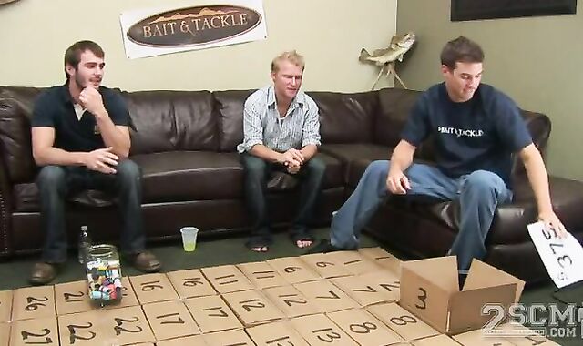 2SCM Thom,voyeur Max voyeur&voyeur Tucker