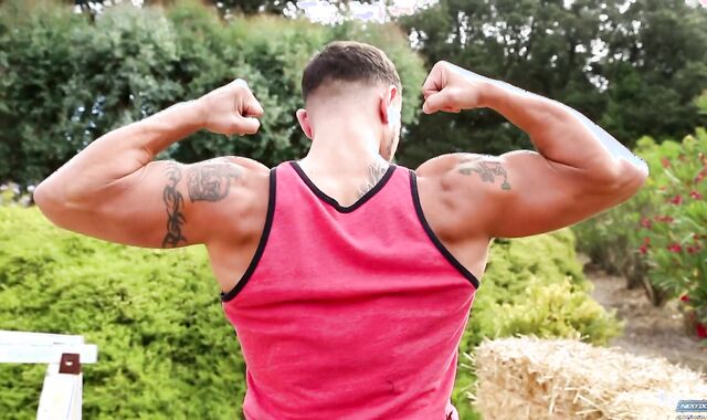 Next Door Masculine:voyeur Seated With A Spunk-pump Up