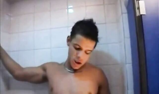 Tw-nks plough At The Pub