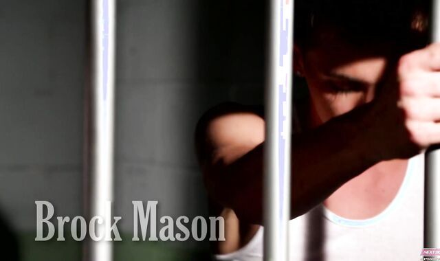 Next Door Twunk:spycam Brock's Beef whistle Violates the Barriers