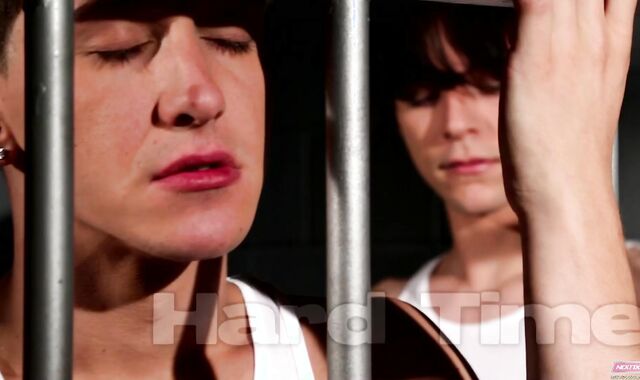 Next Door Twunk:spycam Brock's Beef whistle Violates the Barriers