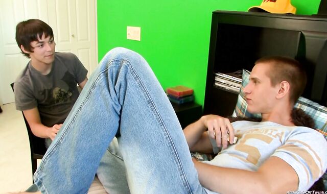 Next Door Lad:voyeur The Art of Freeing Passions