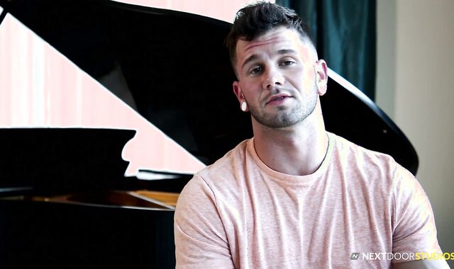 Next Door Masculine:voyeur Johnny's Glossy Moist Spunk-pump