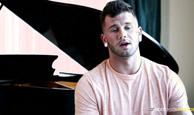 Next Door Masculine:voyeur Johnny's Glossy Moist Spunk-pump