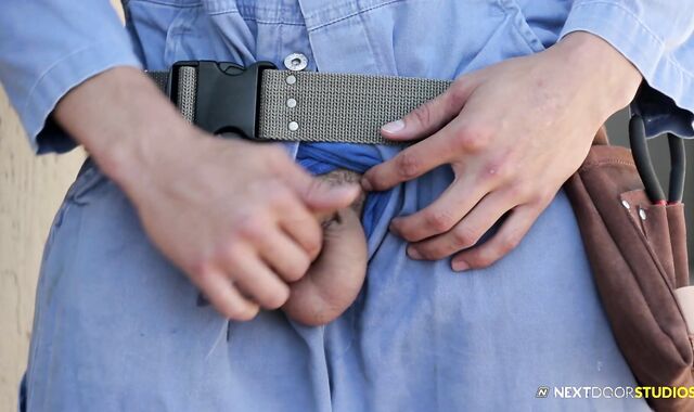 Next Door Originals:spycam Electro-therapy Inbetween Drake and Colton