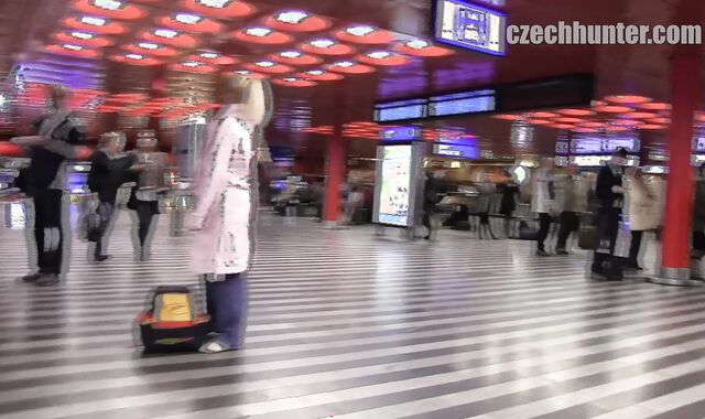 Czech Hunter:spycam Impressive Fail on the Job Front