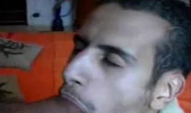 blowing A Thug woman