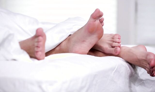 Next Door Lad:spycam Their V-Day Festivity Embarks in Sofa