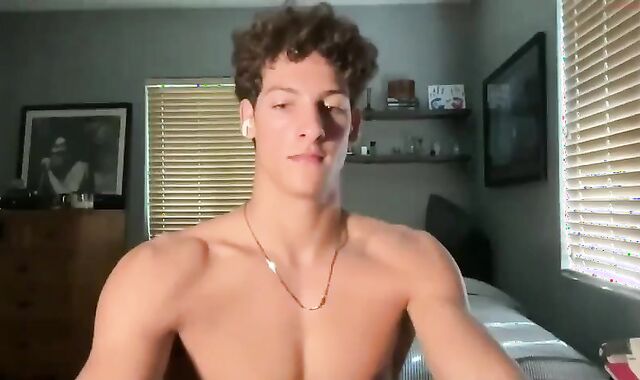 new stud Whacks It