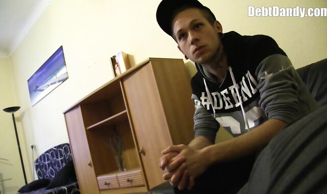 Debt Dandy:voyeur Raindrops of fervor with a pierced stud