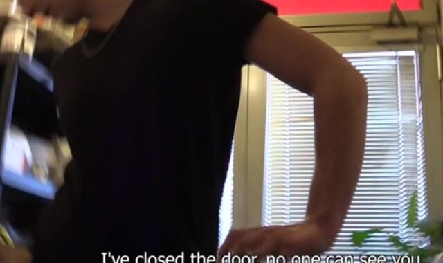 Czech Hunter:spycam Nature's Call For 2 Fags