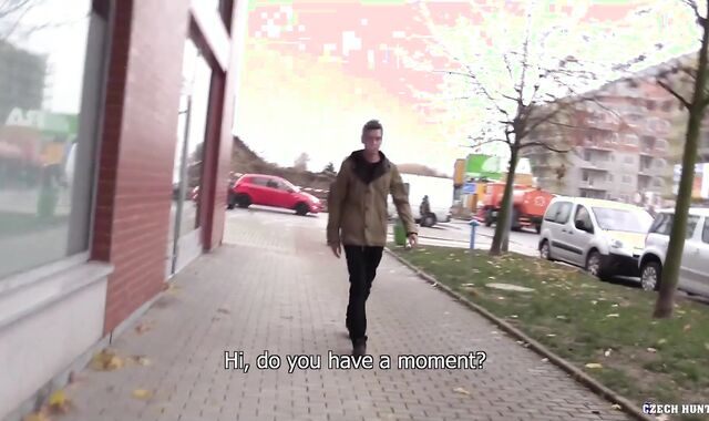 Czech Hunter:spycam Nature's Call For 2 Fags