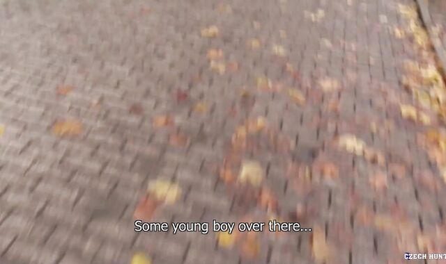 Czech Hunter:spycam Nature's Call For 2 Fags