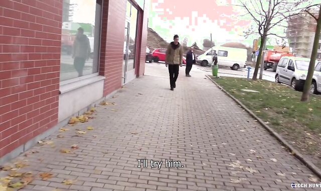 Czech Hunter:spycam Nature's Call For 2 Fags