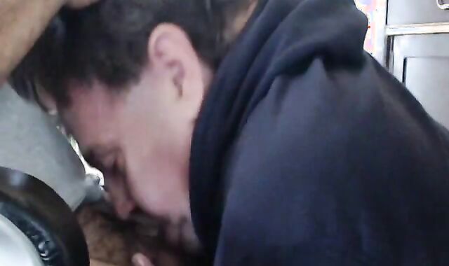 FACE humping CHOKESONDICKS