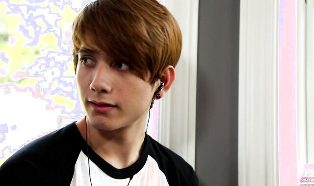 Next Door Youngster:spycam Blow My Bulbous Fuckpole Anderson!