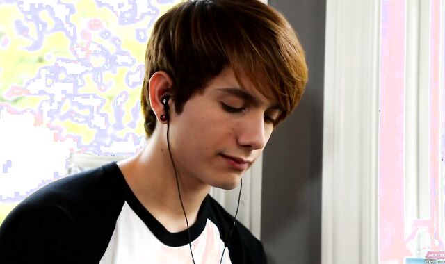 Next Door Youngster:spycam Blow My Bulbous Fuckpole Anderson!