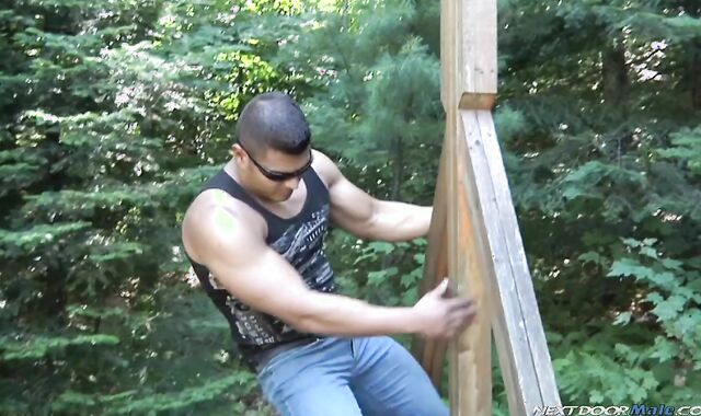 Next Door Masculine:Cam Provocative Spreading in The Shaded Clearing