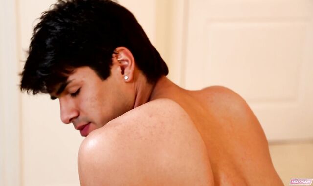 Next Door Twunk:spycam Grubby Seconds voyeur-spycam Plump 2?